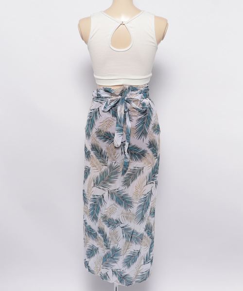 Dita（ディータ）の「【3点セット】スカート付きホルターネックビキニ＆ショーツセット【RT】（水着・レディース・ブラック/ホワイト系その他/ホワイト/ブラック系その他・M/L/XL）」の9枚目の写真