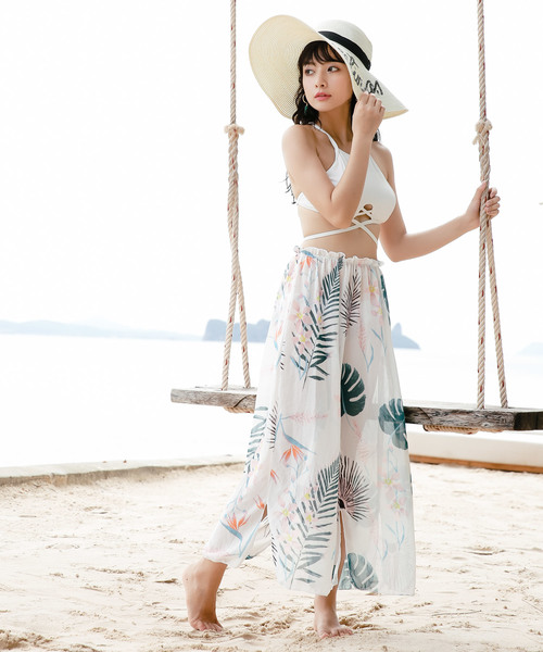 Dita（ディータ）の「【3点セット】スカート付きホルターネックビキニ＆ショーツセット【RT】（水着・レディース・ブラック/ホワイト系その他/ホワイト/ブラック系その他・M/L/XL）」の13枚目の写真