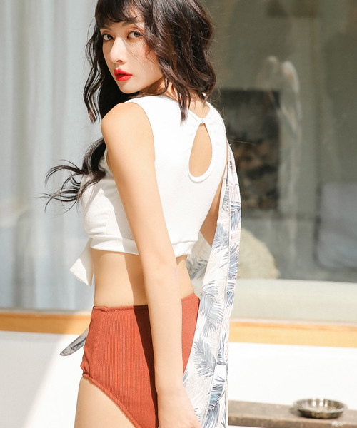 Dita（ディータ）の「【3点セット】スカート付きホルターネックビキニ＆ショーツセット【RT】（水着・レディース・ブラック/ホワイト系その他/ホワイト/ブラック系その他・M/L/XL）」の20枚目の写真