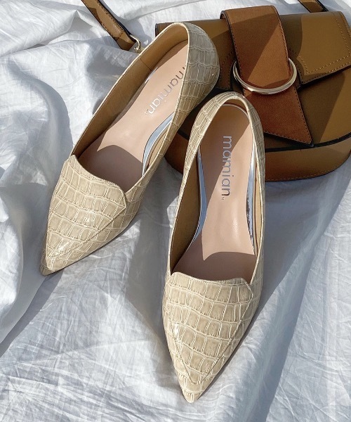 MAMIAN(マミアン)の「甲深デザイン フラットシューズ(バレエシューズ・レディース・ブラック/グレイッシュベージュ/ダークパープル/ブラック系その他/アイボリー/ブラック系その他2/ブラック系その他3/ブラック系その他4/モカ/ライトベージュ/ブラック系その他5/グレー系その他/レオパード/シルバー・22.5cm/23.0cm/23.5cm/24.0cm/24.5cm/25.0cm)」の10枚目の写真