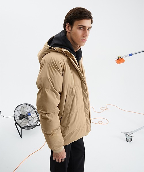 SHU（シュー）の「BOMBER JACKET（ダウンジャケット/コート・レディース・ブラック/グレー/ベージュ・XS/S/M/L/XL）」の3枚目の写真