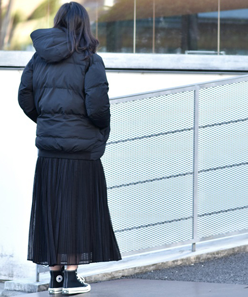 SHU（シュー）の「BOMBER JACKET（ダウンジャケット/コート・レディース・ブラック/グレー/ベージュ・XS/S/M/L/XL）」の7枚目の写真