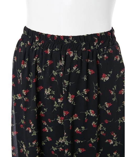 fifth（フィフス）の「小花柄シャーリングロングスカート（スカート・レディース・ブラック/ブラウン・MEDIUM）」の4枚目の写真