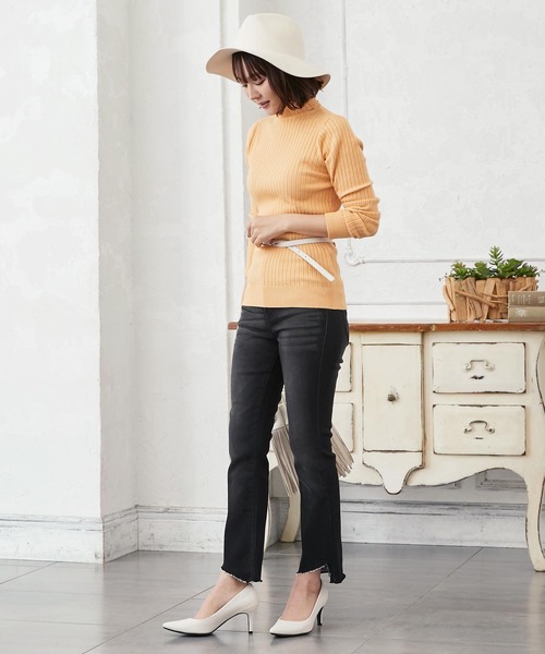 KOBE LETTUCE（コウベレタス）の「カットオフセミフレアデニムパンツ（デニムパンツ・レディース・ブラック/グレー/ブラック系その他・S/M）」の12枚目の写真