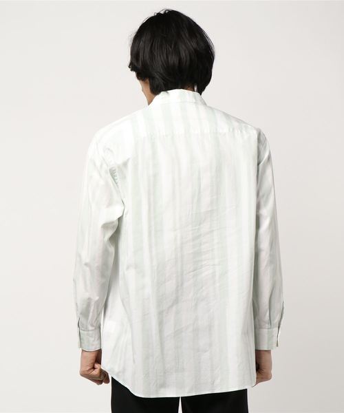 ADAM ET ROPE'（アダムエロペ）の「Origami Dye レギュラーカラーシャツ（シャツ/ブラウス・メンズ・ライトグリーン・M/L）」の2枚目の写真