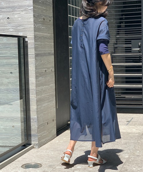 ADAM ET ROPE'（アダムエロペ）の「釦あきコットンシルクワンピース（ワンピース・レディース・オレンジ/ネイビー・FREE）」の20枚目の写真