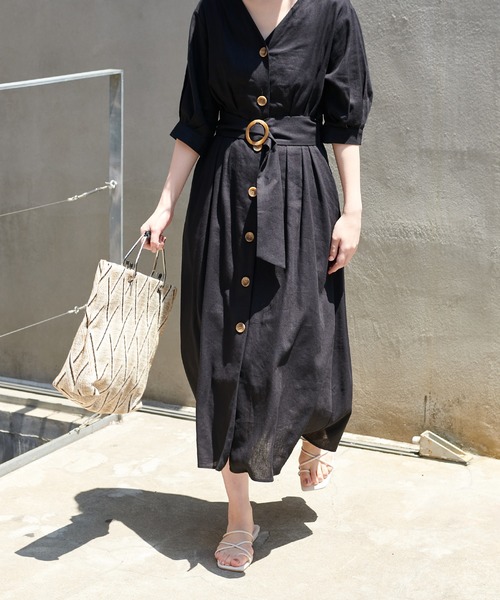 natural couture（ナチュラルクチュール）の「【WEB限定カラー有り】リネン前釦2WAYワンピース（ワンピース・レディース・ブラック/ベージュ/パープル/イエロー/ストライプ・FREE）」の2枚目の写真