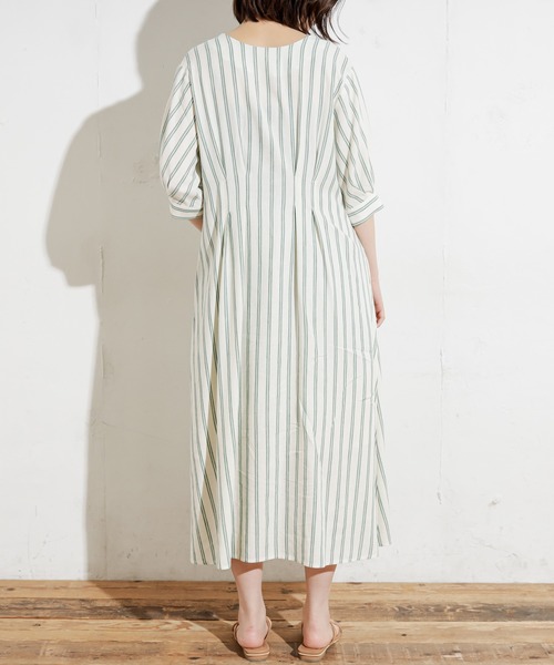 natural couture（ナチュラルクチュール）の「【WEB限定カラー有り】リネン前釦2WAYワンピース（ワンピース・レディース・ブラック/ベージュ/パープル/イエロー/ストライプ・FREE）」の17枚目の写真