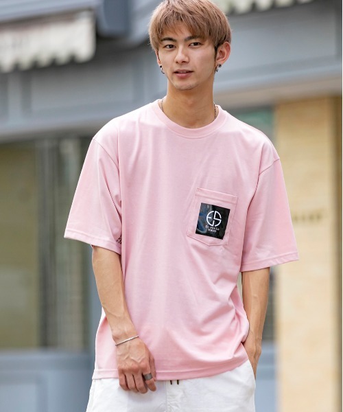 En serio TOKYO（エンソリオトーキョー）の「トレードマーク ワンポイント  ポケットプリント ビッグシルエット Tシャツ（Tシャツ/カットソー・メンズ・ブラック/オフホワイト/サンドベージュ/ミント/スモークピンク/ネイビー・LL/S/M/L）」の6枚目の写真