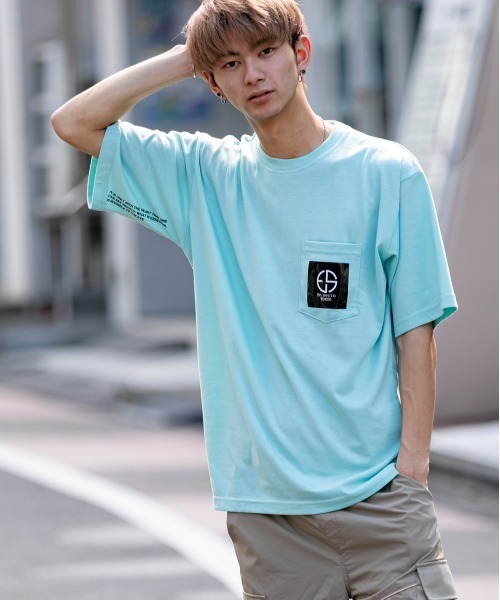 En serio TOKYO（エンソリオトーキョー）の「トレードマーク ワンポイント  ポケットプリント ビッグシルエット Tシャツ（Tシャツ/カットソー・メンズ・ブラック/オフホワイト/サンドベージュ/ミント/スモークピンク/ネイビー・LL/S/M/L）」の4枚目の写真