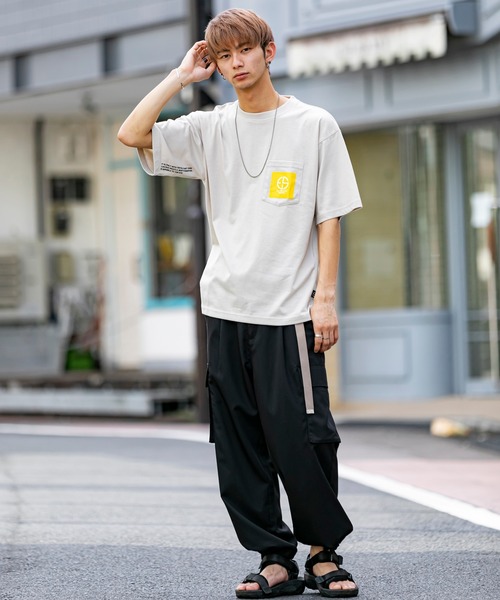 En serio TOKYO（エンソリオトーキョー）の「トレードマーク ワンポイント  ポケットプリント ビッグシルエット Tシャツ（Tシャツ/カットソー・メンズ・ブラック/オフホワイト/サンドベージュ/ミント/スモークピンク/ネイビー・LL/S/M/L）」の7枚目の写真