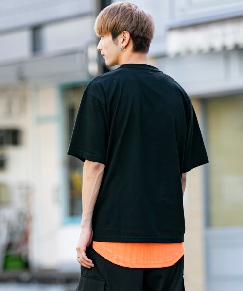 En serio TOKYO（エンソリオトーキョー）の「トレードマーク ワンポイント  ポケットプリント ビッグシルエット Tシャツ（Tシャツ/カットソー・メンズ・ブラック/オフホワイト/サンドベージュ/ミント/スモークピンク/ネイビー・LL/S/M/L）」の8枚目の写真