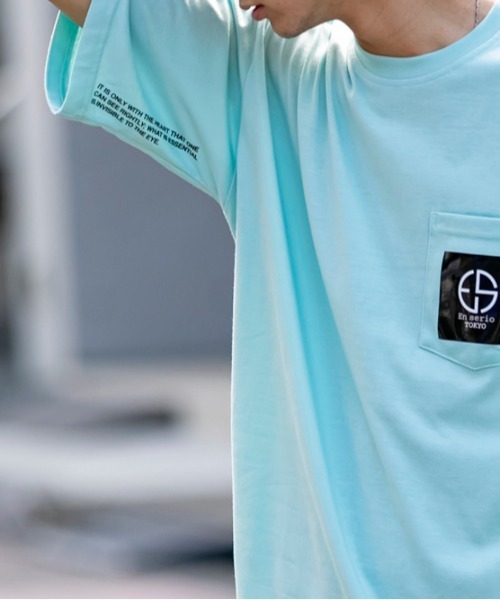 En serio TOKYO（エンソリオトーキョー）の「トレードマーク ワンポイント  ポケットプリント ビッグシルエット Tシャツ（Tシャツ/カットソー・メンズ・ブラック/オフホワイト/サンドベージュ/ミント/スモークピンク/ネイビー・LL/S/M/L）」の19枚目の写真