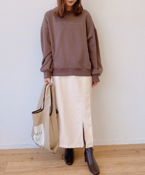 VANNIE U（ヴァニーユー）の「2WAYロゴフェイススウェット（スウェット・レディース・ブラウン/オリーブ/アイボリー/ホワイト系その他/ホワイト系その他2/ベージュ/グレイッシュベージュ/ライトグリーン/ライトブルー・FREE）」の13枚目の写真