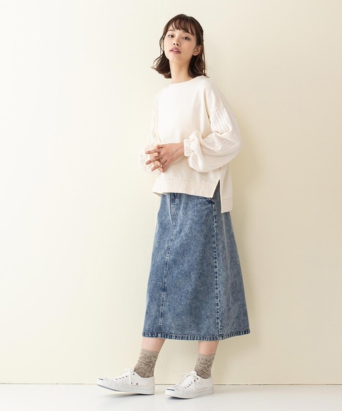 INNOCENT BLUE(イノセントブルー)の「【innocent blue/イノセントブルー】異素材 袖ボリュームプルオーバー 袖ケーブル編み 前後差 サイドスリット(スウェット・レディース・ブラック/ブラウン/グリーン/アイボリー/ライトベージュ・MEDIUM)」の13枚目の写真
