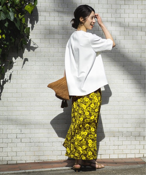 VERMEIL par iena（ヴェルメイユパーイエナ）の「トーンフラワーサイド