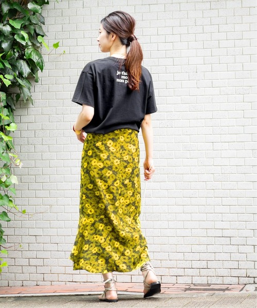 VERMEIL par iena（ヴェルメイユパーイエナ）の「トーンフラワーサイド