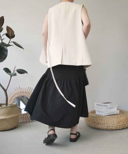 c.u.l（シーユーエル）の「【c.u.l:w】ノーカラーダブルボタンベスト culw38（ベスト・レディース・ブラック/アイボリー・S/M/L）」の19枚目の写真