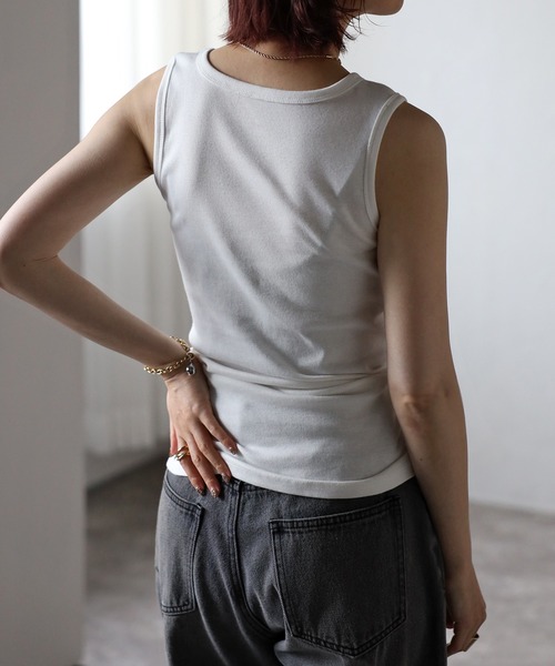 Fizz（フィズ）の「コットンフライスタンクトップ（タンクトップ・レディース・ホワイト/ブラック/グレイッシュベージュ/グレー/ラベンダー/ネイビー/ブラウン/ブルーグリーン/マスタード・M/L）」の21枚目の写真