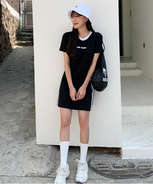 SONA(ソナ)の「SONYUNARA ホワイトライン半袖ワンピース(ワンピース・レディース・ブラック/パープル・FREE)」の20枚目の写真