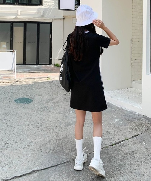 SONA(ソナ)の「SONYUNARA ホワイトライン半袖ワンピース(ワンピース・レディース・ブラック/パープル・FREE)」の15枚目の写真