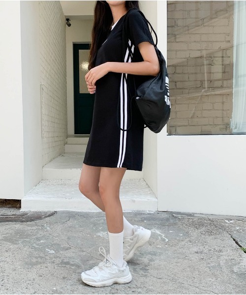 SONA(ソナ)の「SONYUNARA ホワイトライン半袖ワンピース(ワンピース・レディース・ブラック/パープル・FREE)」の7枚目の写真