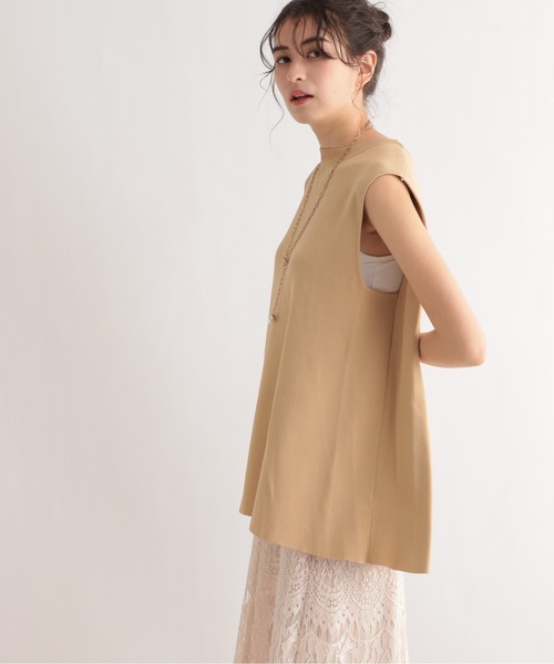 LE FOYER（ルフォワイエ）の「ベーシックノースリーブニット（ニット/セーター・レディース・ブラック/ブルー/ベージュ・38）」の3枚目の写真