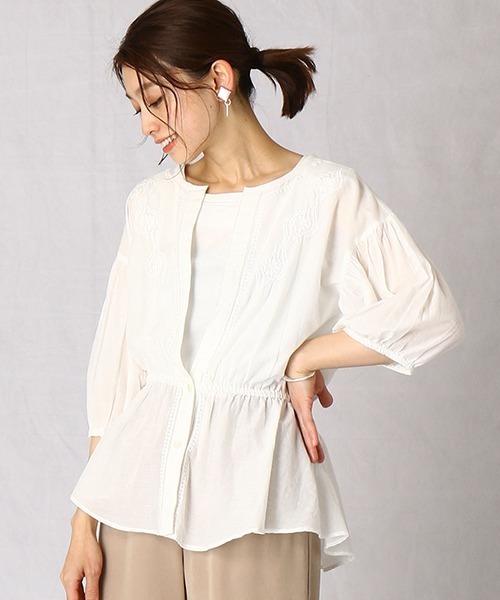 Comme　Ca　Mature（コムサマチュア）の「インドコットン　刺繍ブラウス（シャツ/ブラウス・レディース・ホワイト/カーキ/ピンク・FREE）」の2枚目の写真