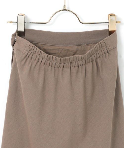 andme（アンドミー）の「リネンブレンドマーメイドフレアスカート（スカート・レディース・ブラック/ブラウン/ライトカーキ/グレー系その他/キナリ/イエロー/レッド・M/L）」の11枚目の写真