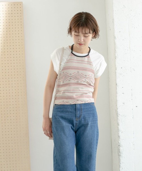 KBF（ケイビーエフ）の「エスニック柄ホルターネックキャミソール（キャミソール・レディース・グレー/レッド・ONE）」の4枚目の写真