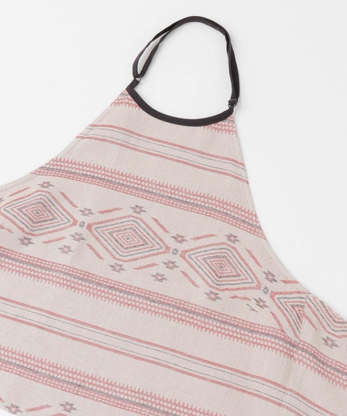KBF（ケイビーエフ）の「エスニック柄ホルターネックキャミソール（キャミソール・レディース・グレー/レッド・ONE）」の14枚目の写真