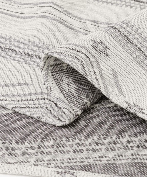 KBF（ケイビーエフ）の「エスニック柄ホルターネックキャミソール（キャミソール・レディース・グレー/レッド・ONE）」の18枚目の写真