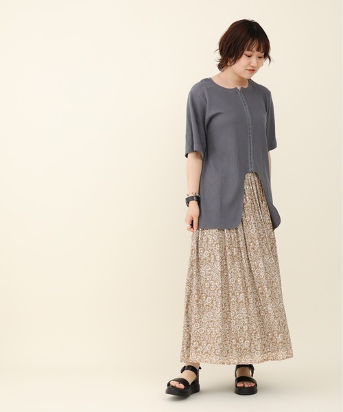 sakishimatokyo（サキシマトーキョー）の「【ZOZO限定】サキシマamp「ホックあきテールヘム2wayプルオーバー」（Tシャツ/カットソー・レディース・ライトブルー/ブラック/アイボリー/モカ・FREE）」の8枚目の写真