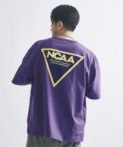 JOURNAL STANDARD（ジャーナルスタンダード）の「【NCAA×JOURNAL STANDARD】別注 プリントロゴTシャツ2（Tシャツ/カットソー・メンズ・ホワイト系その他/ホワイト/グレー/パープル・MEDIUM/LARGE）」の5枚目の写真