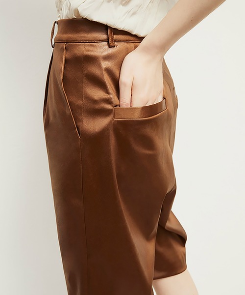 RANDEBOO（ランデブー）の「Leather shorts（その他パンツ・レディース・ブラウン・FREE）」の7枚目の写真