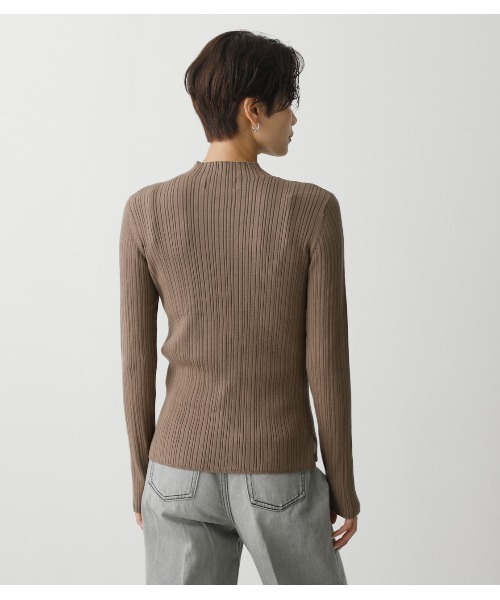 AZUL by moussy（アズールバイマウジー）の「RANDOM RIB H/N KNIT TOPS/ランダムリブハイネックニットトップス（ニット/セーター・レディース・ライトグリーン/ブラック/ライトブラウン/ライトベージュ・MEDIUM/SMALL）」の7枚目の写真