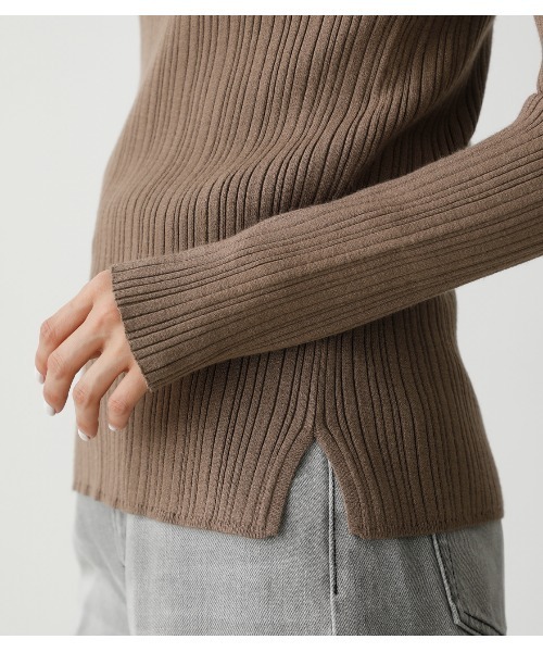 AZUL by moussy（アズールバイマウジー）の「RANDOM RIB H/N KNIT TOPS/ランダムリブハイネックニットトップス（ニット/セーター・レディース・ライトグリーン/ブラック/ライトブラウン/ライトベージュ・MEDIUM/SMALL）」の17枚目の写真