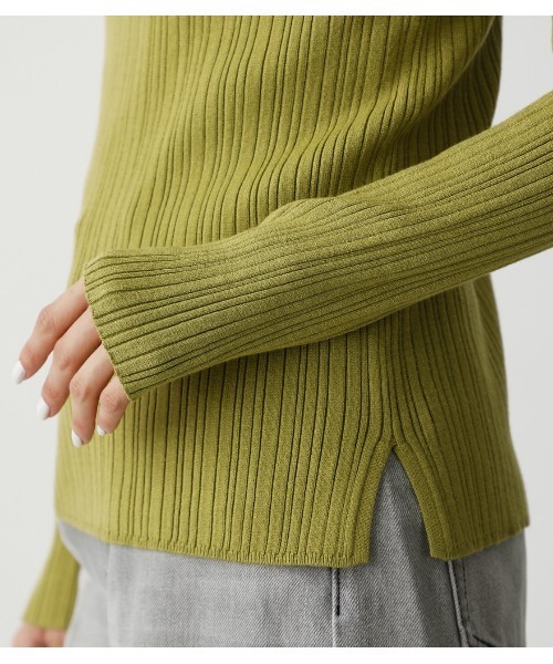 AZUL by moussy（アズールバイマウジー）の「RANDOM RIB H/N KNIT TOPS/ランダムリブハイネックニットトップス（ニット/セーター・レディース・ライトグリーン/ブラック/ライトブラウン/ライトベージュ・MEDIUM/SMALL）」の13枚目の写真