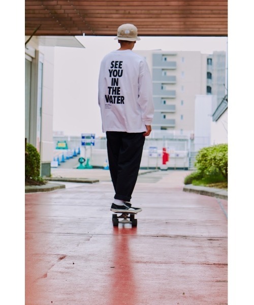 MAGIC NUMBER（マジック ナンバー）の「【MAGIC NUMBER】SEE YOU IN THE WATER L/S TEE（Tシャツ/カットソー・メンズ・ホワイト×グリーン/ホワイト×ブラック/ミント・LARGE/X-LARGE/MEDIUM）」の22枚目の写真