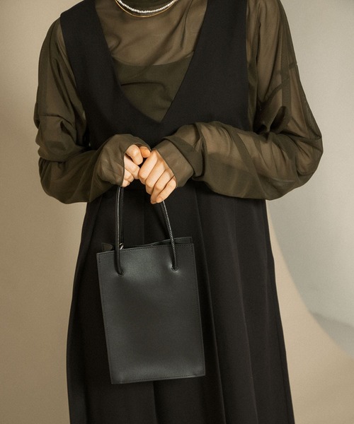 KBF（ケイビーエフ）の「スクエアミニBAG（ショルダーバッグ・レディース・ブラック/ベージュ・ONE）」の3枚目の写真