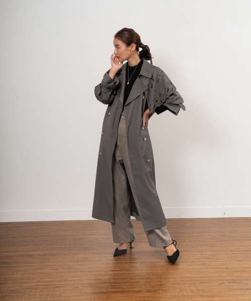 LADYMADE（レディメイド）の「Embroidery Cape トレンチコート（トレンチコート・レディース・ベージュ/ブラウン/カーキ・FREE）」の5枚目の写真