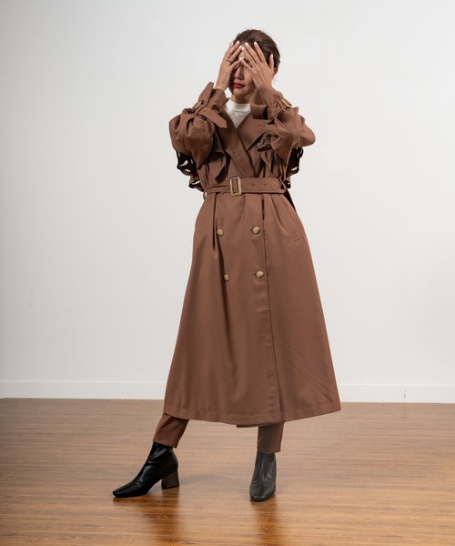 LADYMADE（レディメイド）の「Embroidery Cape トレンチコート（トレンチコート・レディース・ベージュ/ブラウン/カーキ・FREE）」の16枚目の写真