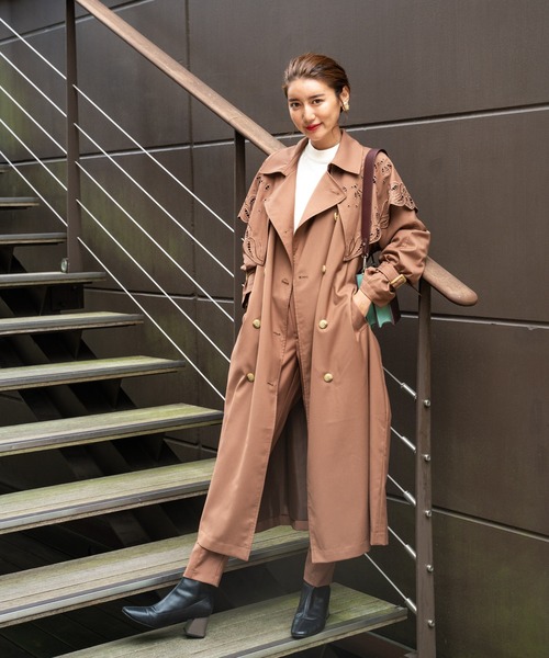 LADYMADE（レディメイド）の「Embroidery Cape トレンチコート（トレンチコート・レディース・ベージュ/ブラウン/カーキ・FREE）」の18枚目の写真