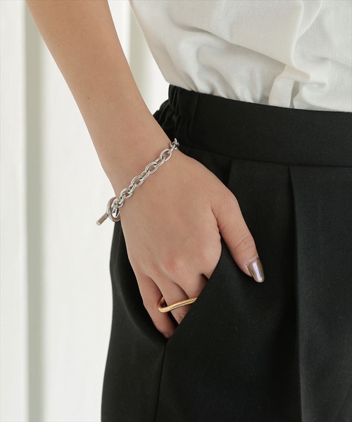 DONOBAN（ドノバン）の「Tバーチェーンブレスレット（ブレスレット・レディース・シルバー・F）」の5枚目の写真