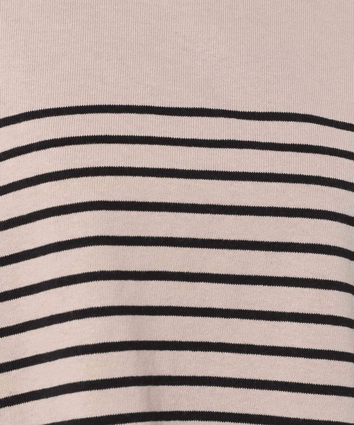 LAKOLE（ラコレ）の「バトーネックボーダー柄ロングTシャツ / 218405（Tシャツ/カットソー・レディース・ベージュ/オフホワイト/ボルドー/チャコール・SMALL/MEDIUM）」の8枚目の写真