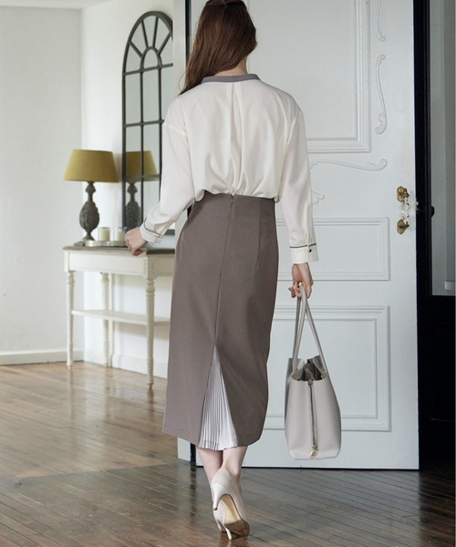 12Twelve Agenda（トゥエルブ　アジェンダ）の「バックプリーツハイウエストナロースカート（スカート・レディース・ブラック/ブラウン・S/M）」の11枚目の写真