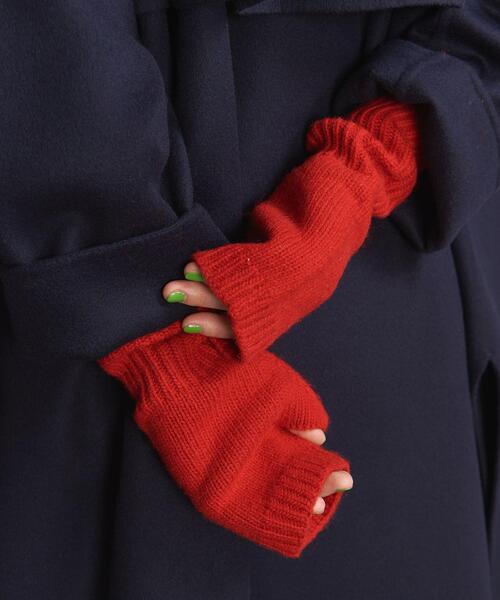 BEAUTY&YOUTH UNITED ARROWS（ビューティーアンドユースユナイテッドアローズ）の「BY ニットロングリブ フィンガーレスグローブ¨（手袋・レディース・オフホワイト/グレー/レッド/ライム・FREE）」の4枚目の写真