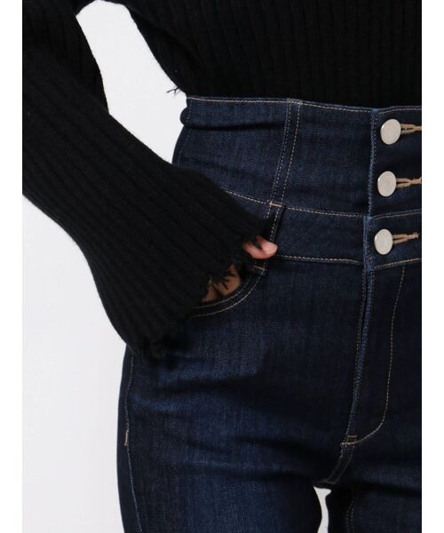 EMODA（エモダ）の「【ELDER】SYMハイウエストデニム（デニムパンツ・レディース・ブラック/インディゴブルー/ブルー・SMALL/MEDIUM/X-SMALL）」の6枚目の写真