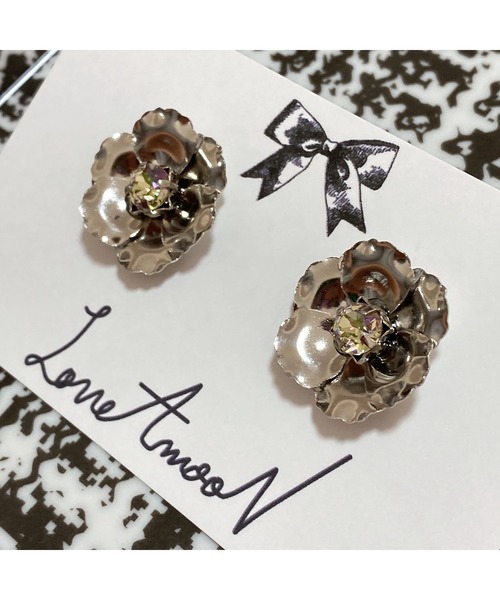 tone(トーン)の「【LoveAmooN】luminousgreen flower(MA)(ピアス(両耳用)・レディース・シルバー・FREE)」の5枚目の写真