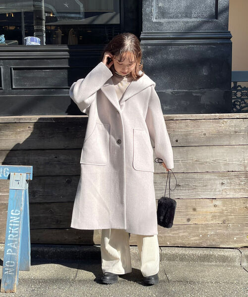 fredy emue（フレディエミュ）の「Le Tinte フーディコート（その他アウター・レディース・ブラック/ベージュ/グレイッシュベージュ・38/36）」の17枚目の写真